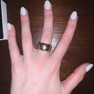 CHANEL  COCO CRUSH RING BEIGE GOLD